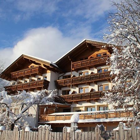 Hotel Pfleger Anras Buitenkant foto