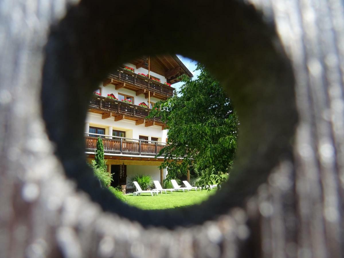 Hotel Pfleger Anras Buitenkant foto